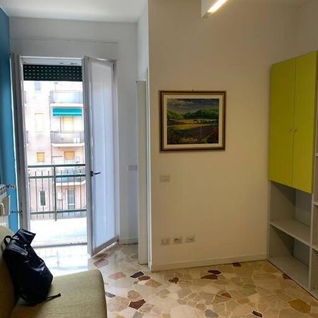 Cozy 1-Room Studio In Giambellino Milano Exteriör bild